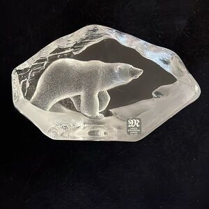 Polar Bear Glasbruk chiseled etched Paperweight Sweden Mats Jonasson signed Deco